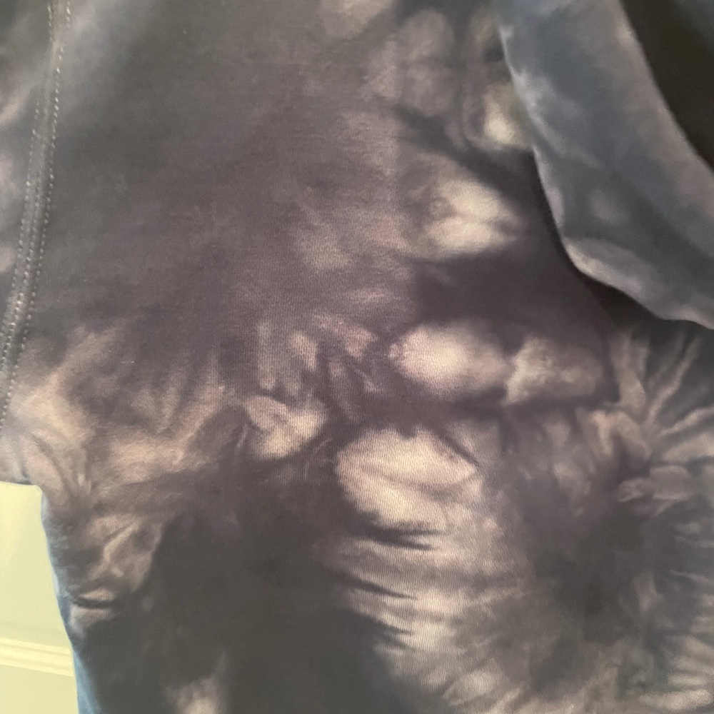 Red Rocks Amphitheater Tie-dye Navy Hoodie - Picture 2 of 4